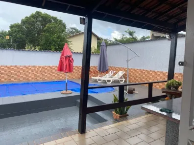 Casa com 3 Quartos à venda, 204m² no Setor Jaó, Goiânia