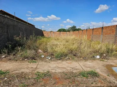 Lote/Terreno à venda, 250m² no Parque das Laranjeiras, Uberaba