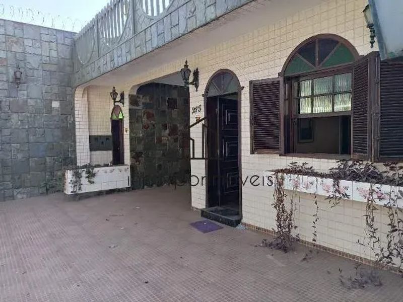 Casa com 8 quartos — Nova Suíssa, Belo Horizonte