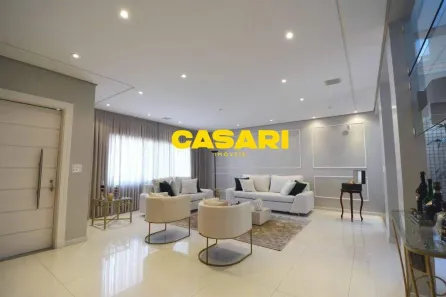 Sobrado com 4 Quartos à venda, 680m² no Independência, São Bernardo do Campo