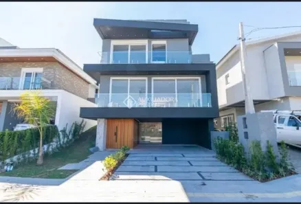 Casa de Condomínio com 3 Quartos à venda, 250m² no Centro, Gravataí