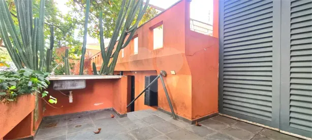 Casa com 3 Quartos à venda, 150m² no Sumaré, São Paulo