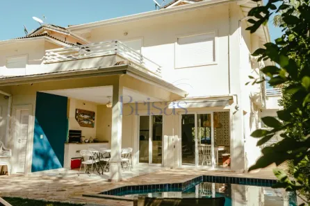 Casa de Condomínio com 4 Quartos à venda, 225m² no Maresias, São Sebastião
