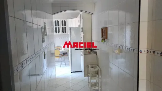 Casa com 5 Quartos à venda, 235m² no Jardim das Flores, São José dos Campos