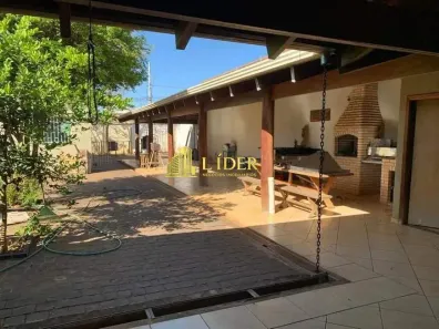 Casa com 2 Quartos à venda, 250m² no Cidade Jardim, Uberlândia