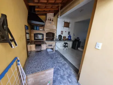 Sobrado com 3 Quartos à venda, 186m² no Jardim Terras do Sul, São José dos Campos
