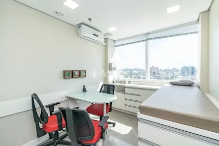 Sala Comercial à venda, 62m² no Santana, Porto Alegre