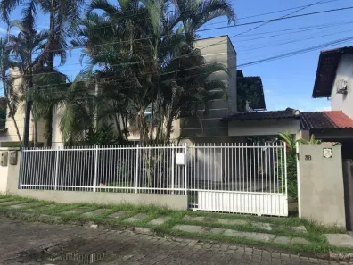 Sobrado com 3 Quartos à venda, 146m² no Bom Retiro, Joinville