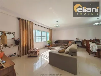 Casa com 4 Quartos à venda, 280m² no Centro, Suzano
