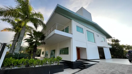 Sobrado com 3 Quartos à venda, 720m² no Cabeçudas, Itajaí