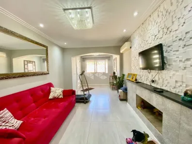 Casa com 2 Quartos à venda, 55m² no Santa Maria Goretti, Porto Alegre