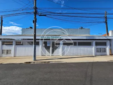 Apartamento com 2 Quartos para alugar, 10m² no Centro, Marília