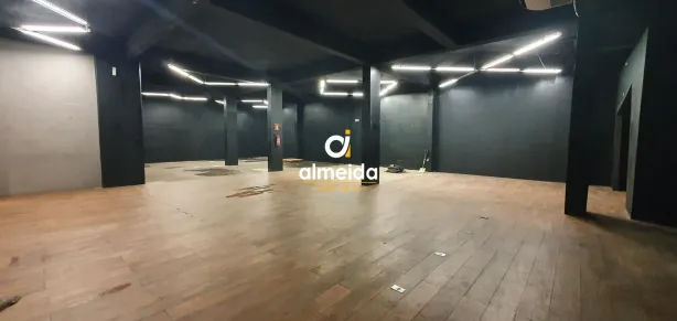 Sala Comercial com 3 Quartos à venda, 452m² no Bonfim, Santa Maria