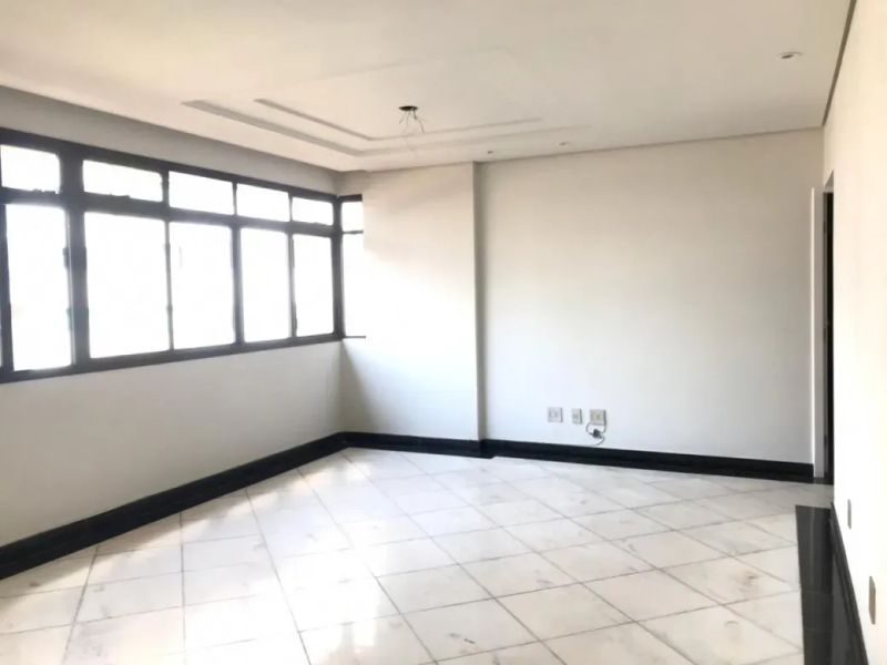 Apartamento com 3 quartos — Sion, Belo Horizonte