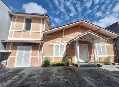Casa com 4 Quartos à venda, 300m² no Centro, Petrópolis