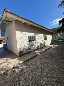 Casa com 3 Quartos para alugar, 525m² no Morro das Pedras, Florianópolis