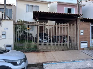 Casa com 2 Quartos à venda, 160m² no Casa de Pedra, Volta Redonda