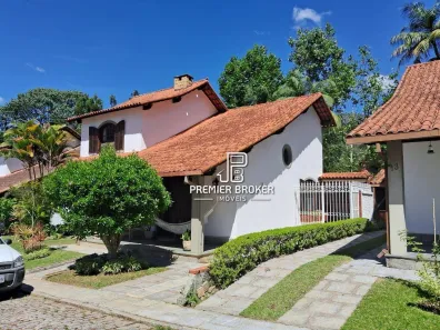 Casa de Condomínio com 3 Quartos à venda, 171m² no Várzea, Teresópolis