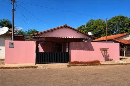 Casa com 1 Quarto à venda, 150m² no Centro, Pedra Preta