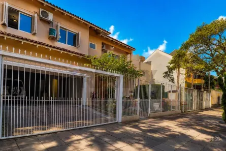 Casa com 4 Quartos à venda, 267m² no Jardim Itu, Porto Alegre