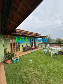 Fazenda/Sítio com 3 Quartos à venda, 168m² no Centro, Igaratá