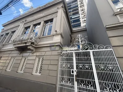 Apartamento com 2 Quartos à venda, 78m² no Independência, Porto Alegre