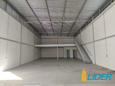Galpão/Depósito/Armazém para alugar, 320m² no Mansour, Uberlândia