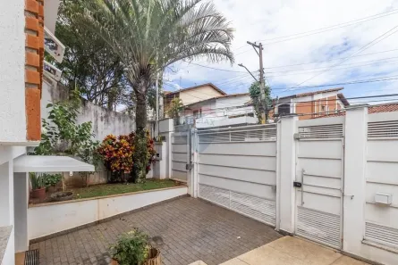 Sobrado com 3 Quartos à venda, 316m² no Jardim Virginia Bianca, São Paulo