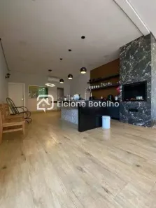 Casa com 3 Quartos para alugar, 300m² no Jardim Sul, Uberlândia