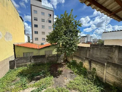 Lote/Terreno à venda, 110m² no Centro, Divinópolis