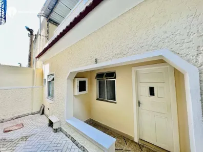 Casa com 2 Quartos para alugar, 120m² no Caonze, Nova Iguaçu