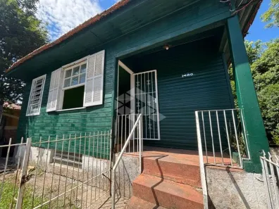 Casa com 3 Quartos para alugar, 80m² no Teresópolis, Porto Alegre