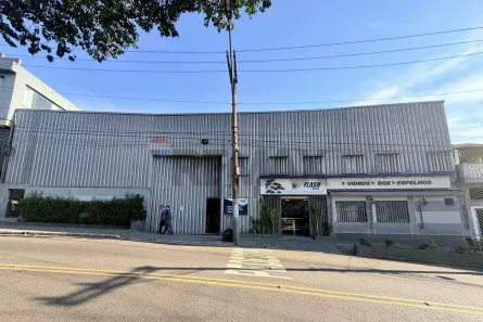 Galpão/Depósito/Armazém com 2 Quartos para alugar, 700m² no Vila Firmiano Pinto, São Paulo