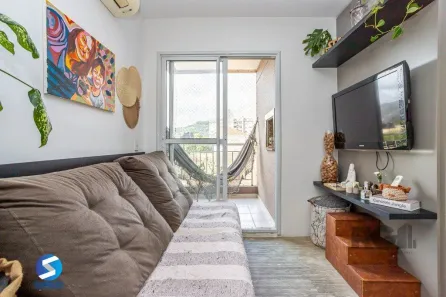 Apartamento com 2 Quartos à venda, 52m² no Teresópolis, Porto Alegre