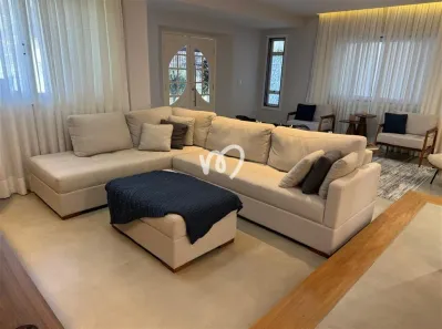 Sobrado com 4 Quartos à venda, 500m² no Vila Valqueire, Rio de Janeiro