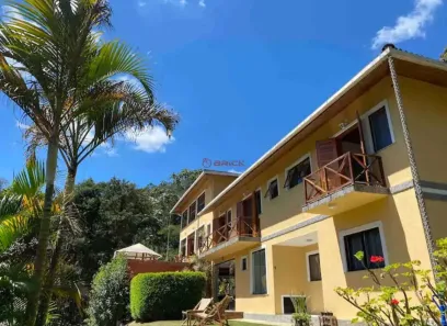 Casa de Condomínio com 5 Quartos para alugar, 340m² no Albuquerque, Teresópolis