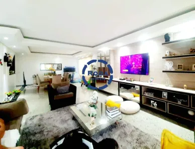 Casa com 4 Quartos à venda, 330m² no Embaré, Santos