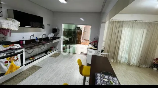 Sobrado com 3 Quartos à venda, 366m² no Setor Jaó, Goiânia