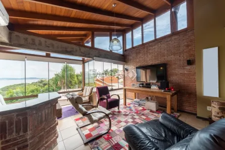 Casa de Condomínio com 3 Quartos à venda, 200m² no Vila Assunção, Porto Alegre