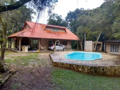 Fazenda/Sítio com 3 Quartos à venda, 120m² no Campina do Taquaral, São José dos Pinhais