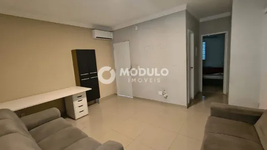 Casa de Condomínio com 3 Quartos à venda, 100m² no Aclimação, Uberlândia