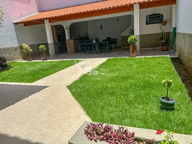 Casa com 3 Quartos para alugar, 400m² no Vila Bastos, Santo André