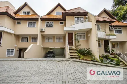 Casa de Condomínio com 3 Quartos para alugar, 205m² no Pilarzinho, Curitiba