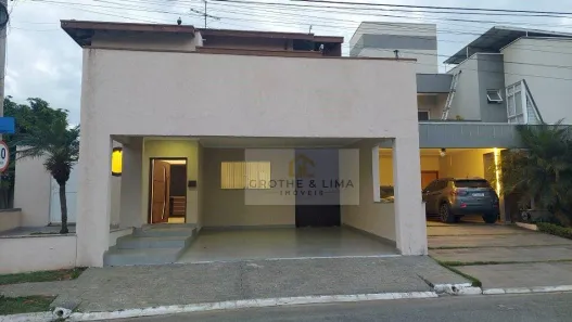 Casa de Condomínio com 3 Quartos para alugar, 265m² no Piracangaguá, Taubaté