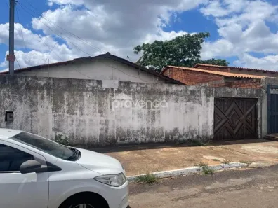 Lote/Terreno à venda, 300m² no Jardim Curitiba, Goiânia