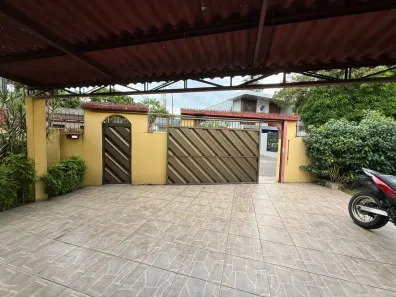 Imóvel Comercial com 4 Quartos para alugar, 400m² no Parque 10 de Novembro, Manaus