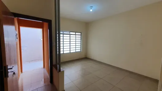 Casa com 3 Quartos para alugar, 110m² no Centro, Jacareí