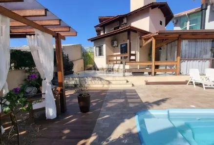 Casa com 3 Quartos à venda, 233m² no Pedra Branca, Palhoça
