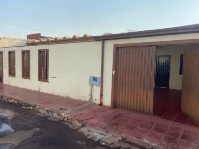 Casa com 3 Quartos à venda, 208m² no Vila Alba, Campo Grande