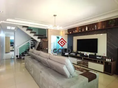 Sobrado com 3 Quartos para alugar, 193m² no Parque Oratório, Santo André